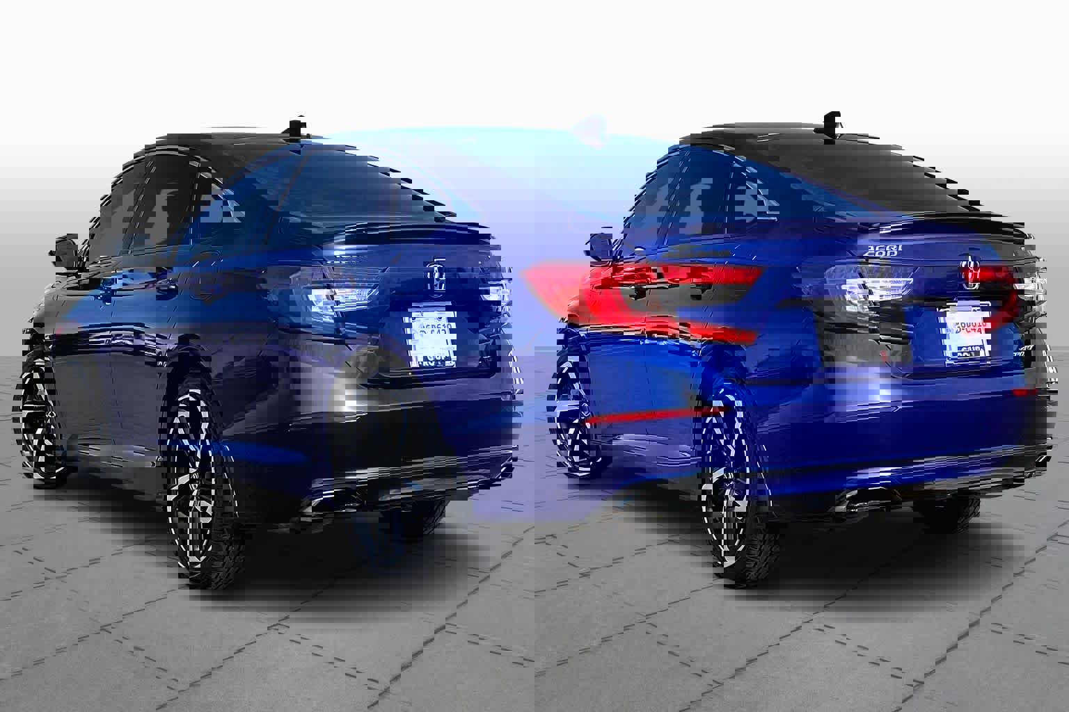 Used 2018 Honda Accord Sport image 10