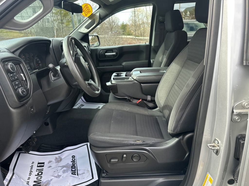 Used 2022 Chevrolet Silverado 1500 Custom w/ LPO, Dark Essentials Package image 9