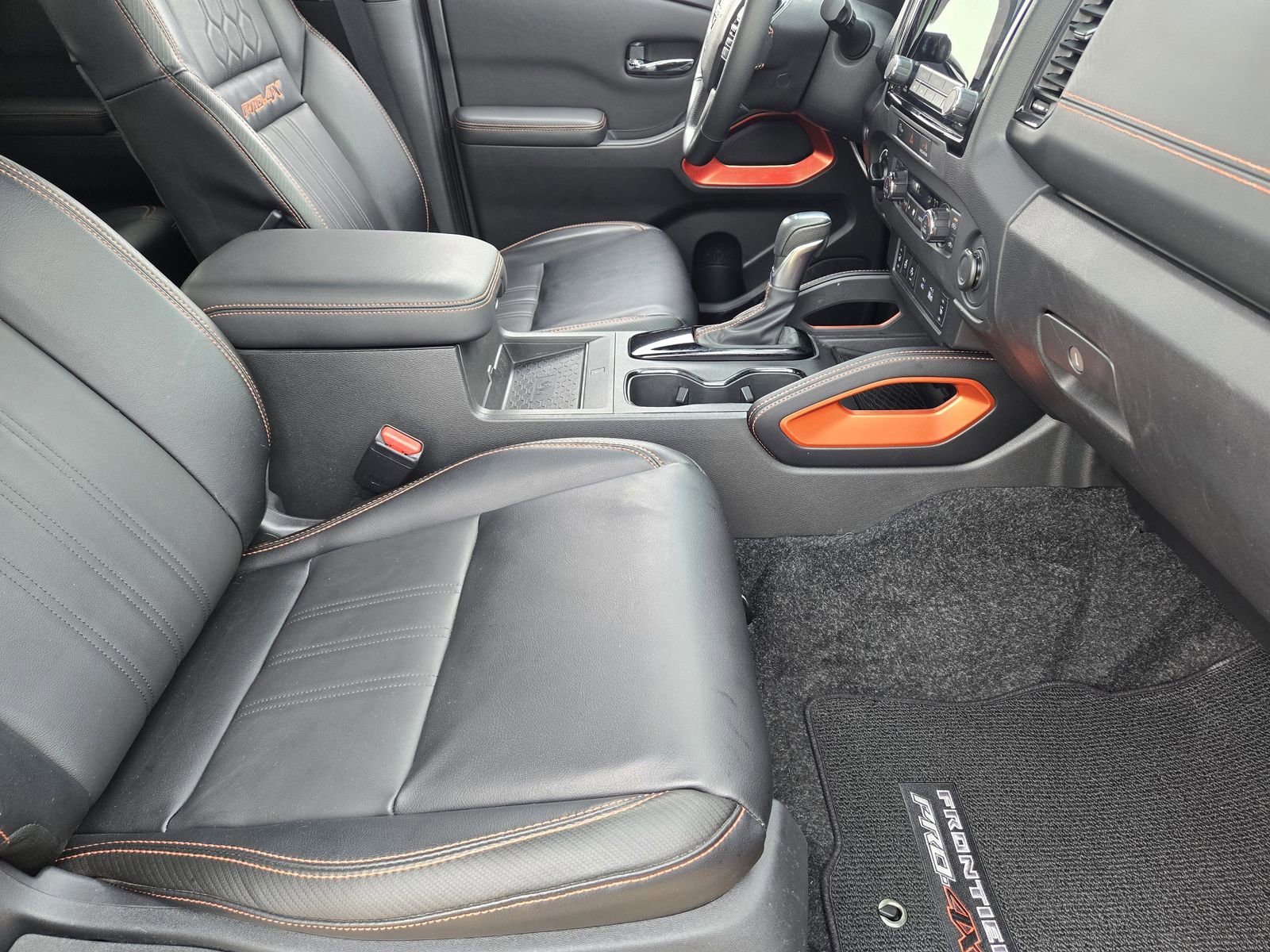 Used 2024 Nissan Frontier PRO-4X w/ Pro Premium Package image 18