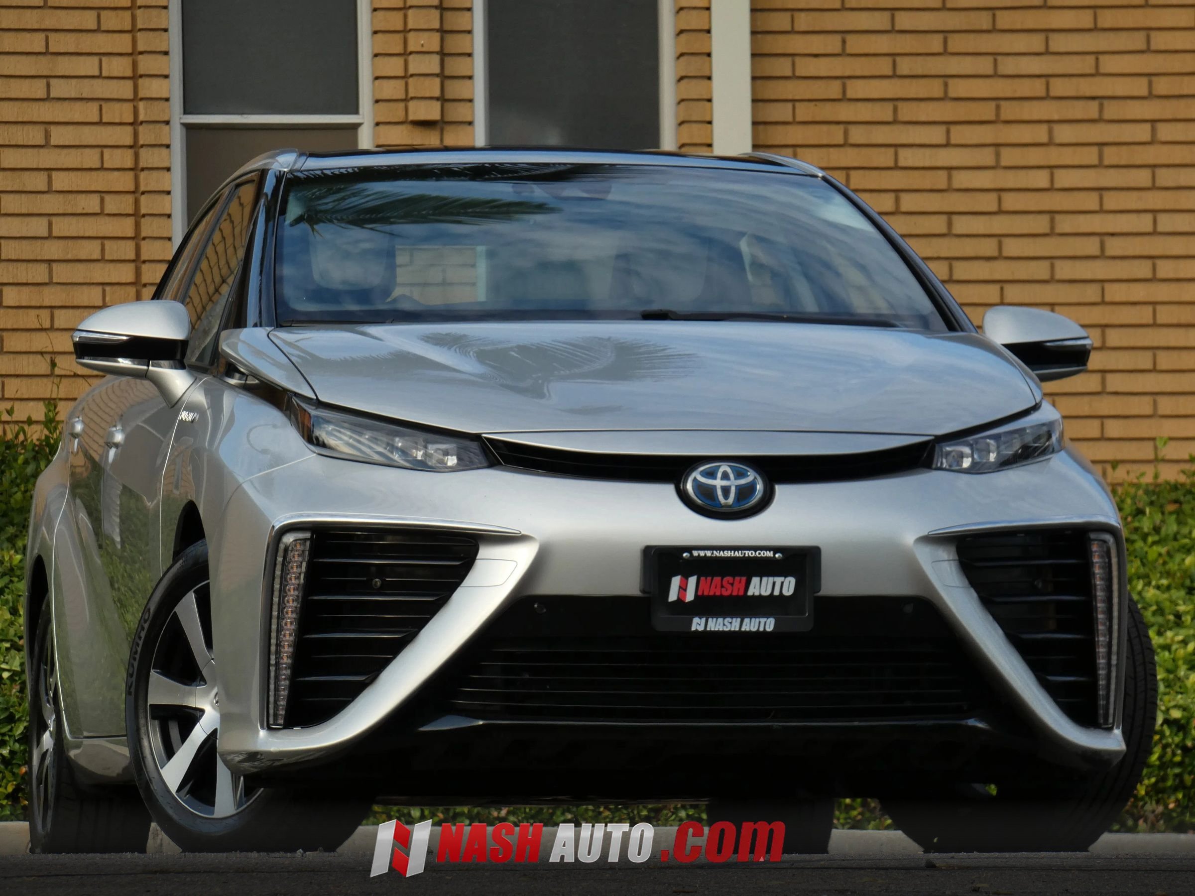 Used 2019 Toyota Mirai FWD image 1