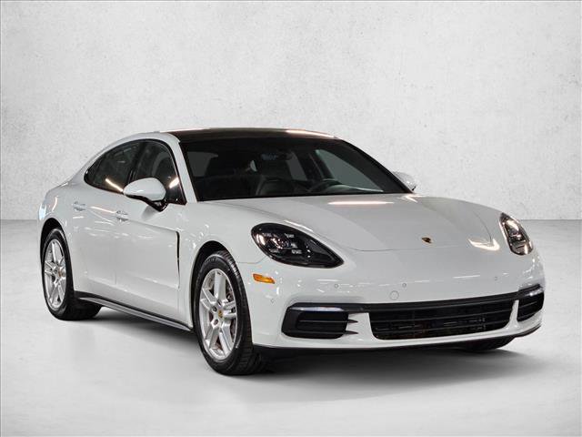 Used 2020 Porsche Panamera RWD image 3