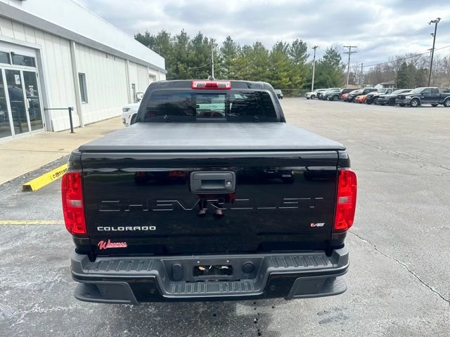 Used 2022 Chevrolet Colorado Z71 w/ Z71 Midnight Edition image 9