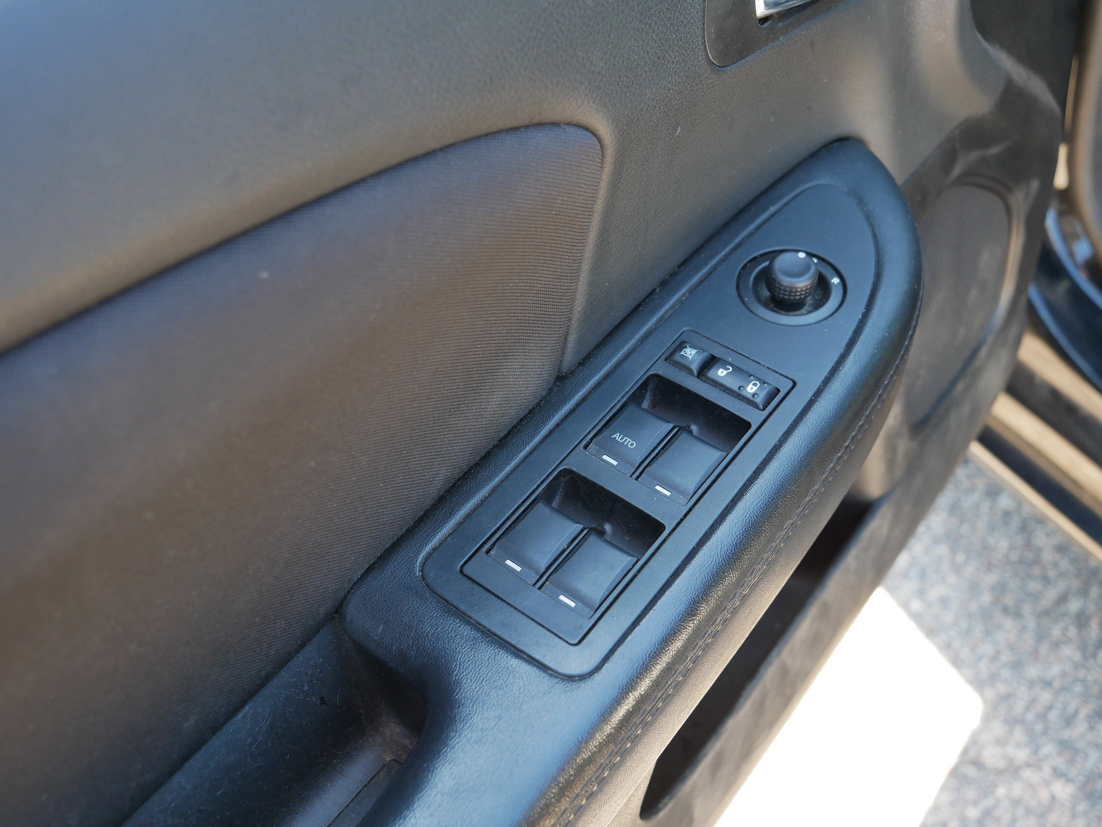 Used 2014 Chrysler 200 Touring w/ 200 S Group FWD image 14