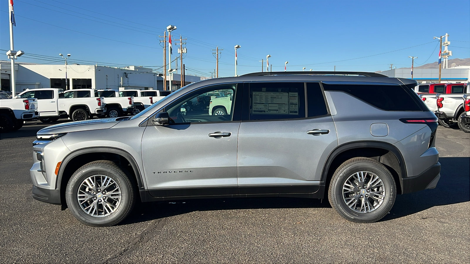 New 2026 Chevrolet Traverse LT w/ Driver Confidence Package image 8