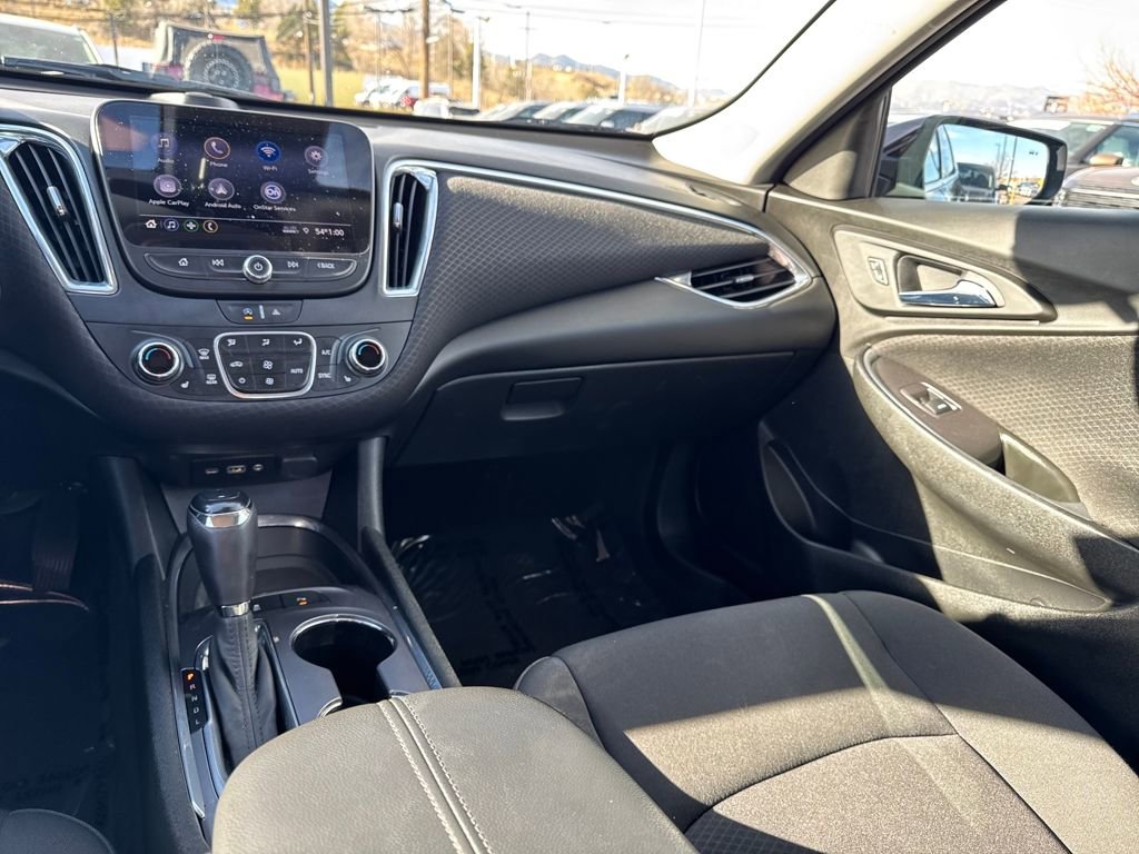 Used 2020 Chevrolet Malibu LT image 35