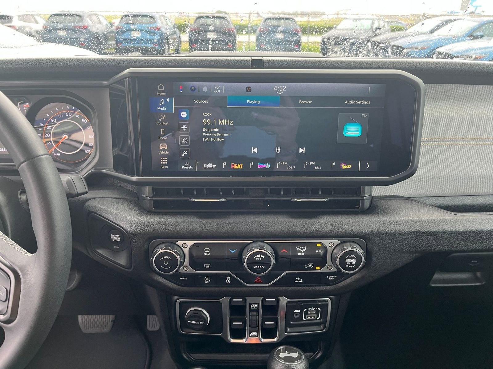 Used 2025 Jeep Wrangler Sport S image 17