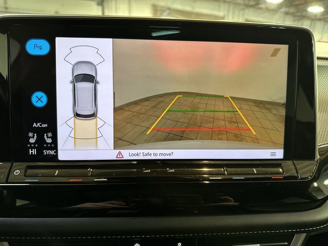 Used 2024 Volkswagen Atlas Cross Sport SEL R-Line image 26