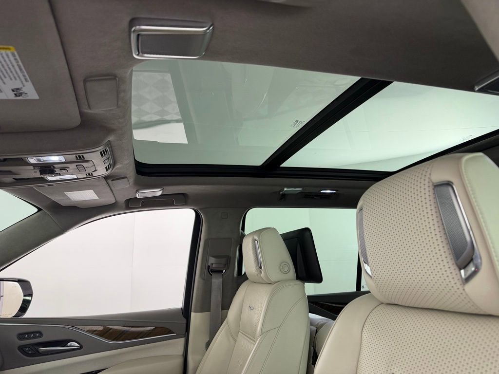 Used 2022 Cadillac Escalade ESV Sport Platinum image 26
