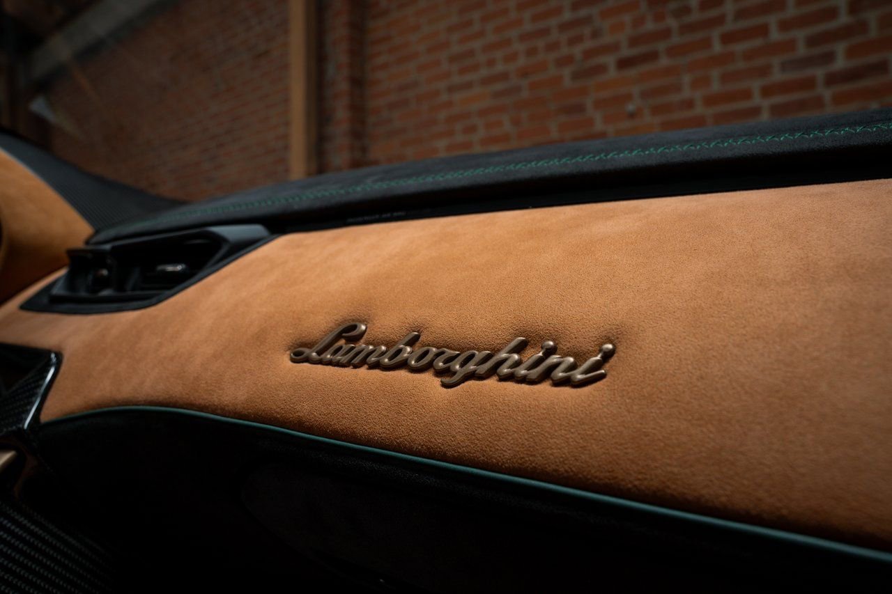 Used 2021 Lamborghini Sian Roadster AWD/4WD image 57