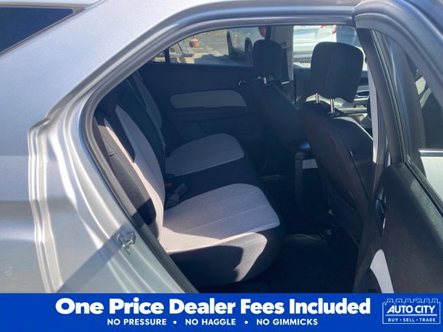 Used 2017 Chevrolet Equinox LS FWD image 32