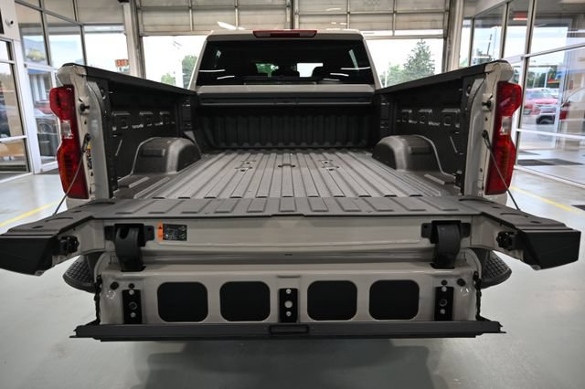 New 2026 Chevrolet Silverado 2500 Custom w/ Custom Value Package AWD/4WD image 9