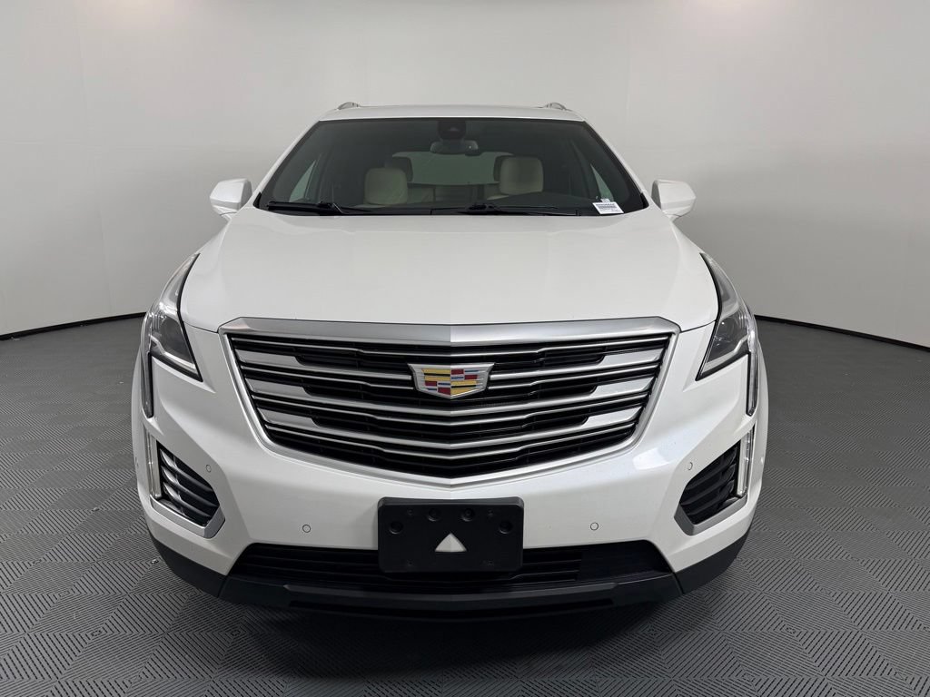 Used 2017 Cadillac XT5 Premium Luxury w/ Driver Assist Package AWD/4WD image 10
