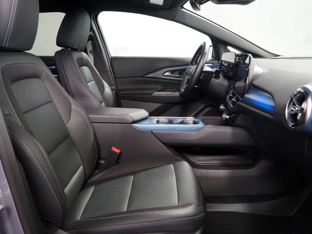Used 2024 Chevrolet Equinox EV LT w/ LPO, Blackout Package image 14