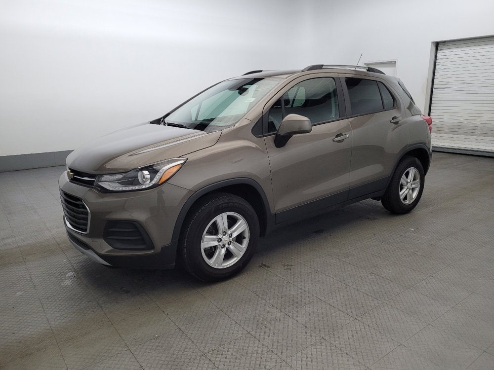 Used 2021 Chevrolet Trax LT image 2