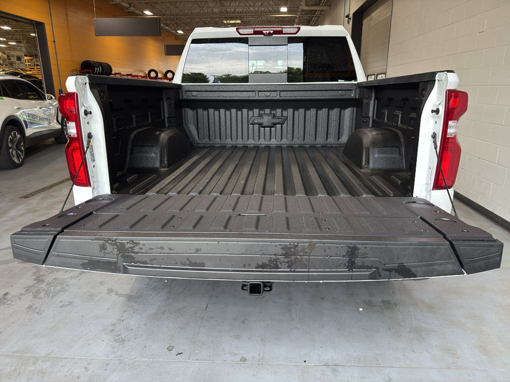 New 2026 Chevrolet Silverado 1500 ZR2 w/ LPO, Dark Essentials Package AWD/4WD image 23
