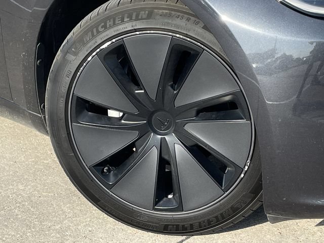 Used 2025 Tesla Model 3 Long Range AWD/4WD image 9