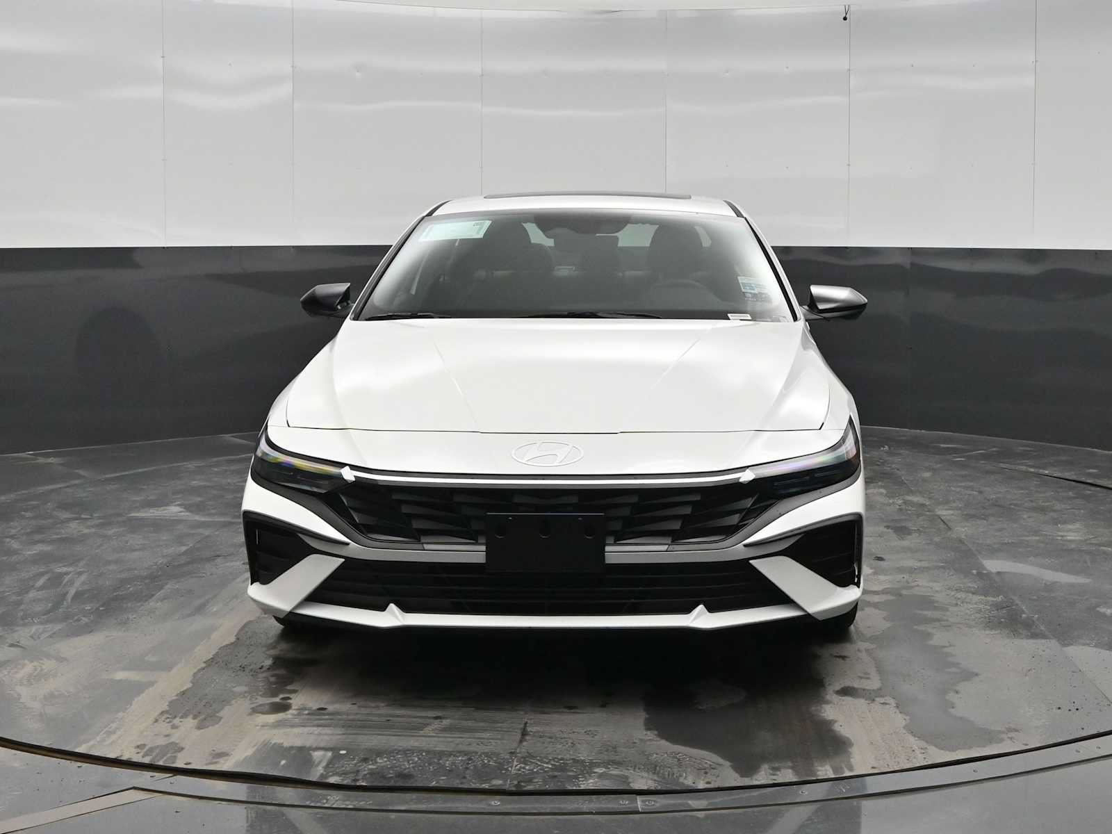 New 2026 Hyundai Elantra SEL Sport FWD image 3