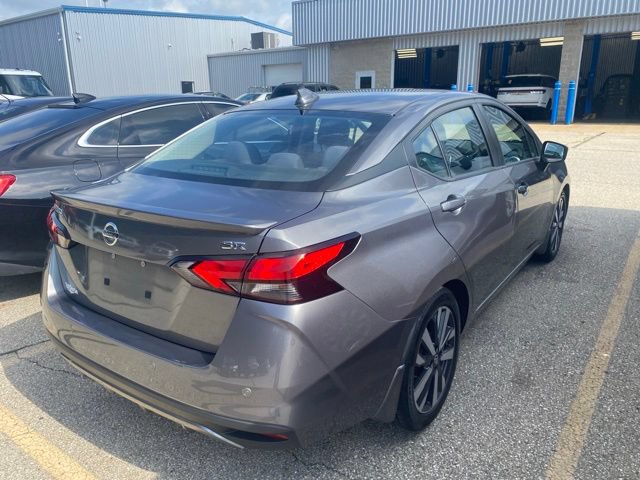 Used 2020 Nissan Versa SR FWD image 5