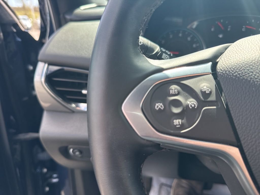 Used 2023 Chevrolet Traverse LT AWD/4WD image 14