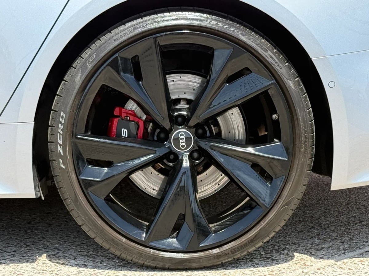 Used 2021 Audi RS 7 Sportback AWD/4WD image 28