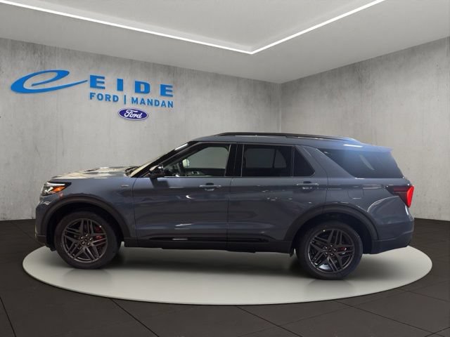 New 2026 Ford Explorer ST-Line w/ ST-Line Street Pack AWD/4WD image 4