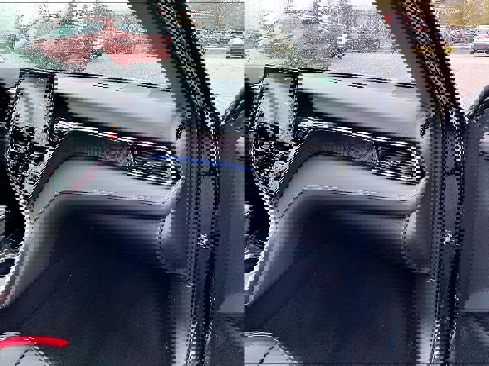 Used 2024 Toyota Camry XSE image 13