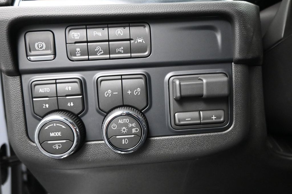 New 2026 Chevrolet Tahoe High Country AWD/4WD image 27