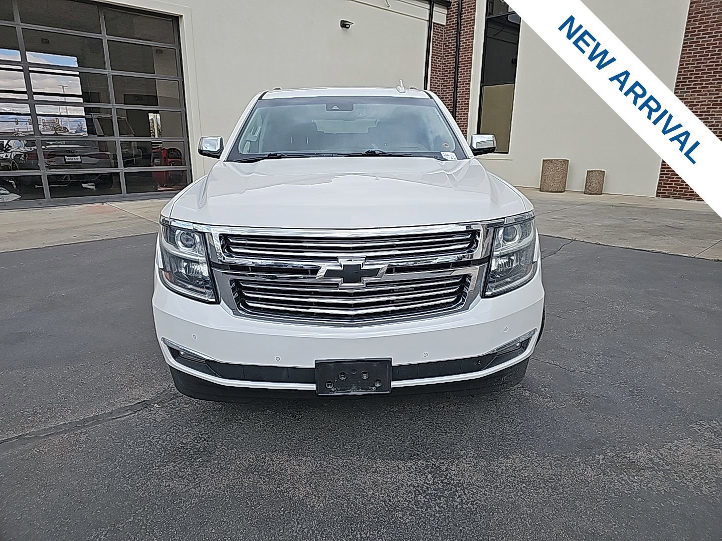 Used 2019 Chevrolet Suburban Premier AWD/4WD image 2