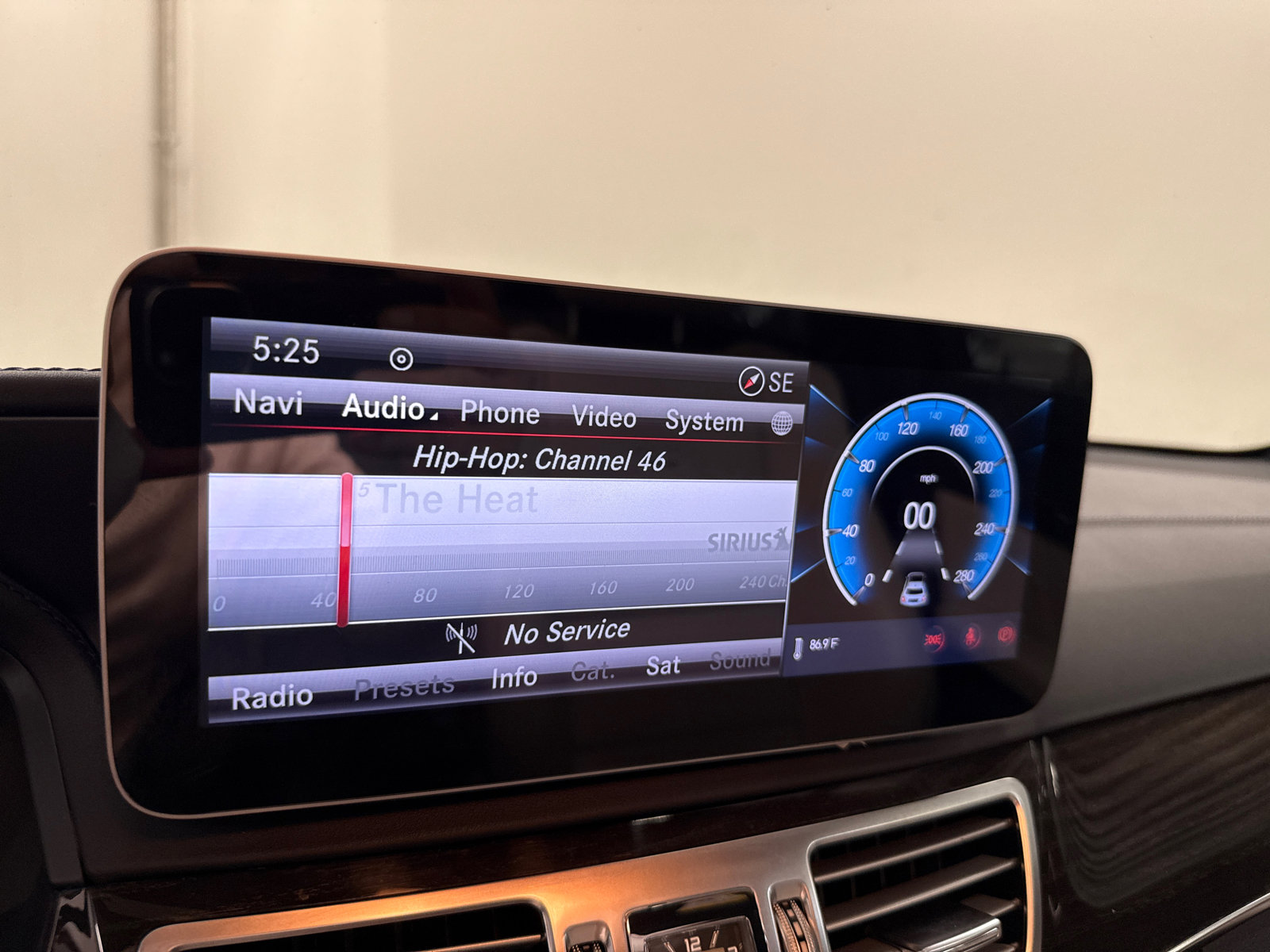 Used 2014 Mercedes-Benz E 63 AMG 4MATIC Sedan image 18