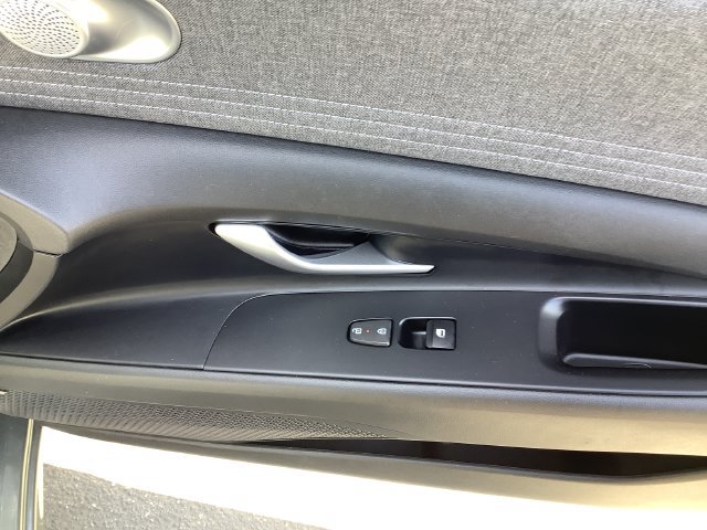 Used 2025 Hyundai Elantra Limited FWD image 39