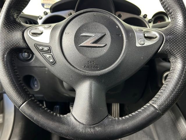 Used 2011 Nissan 370Z Touring w/ Sport Pkg image 18