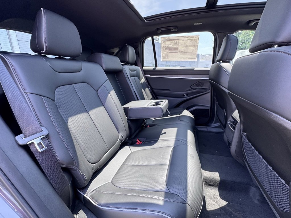 New 2025 Jeep Wagoneer S Limited image 24