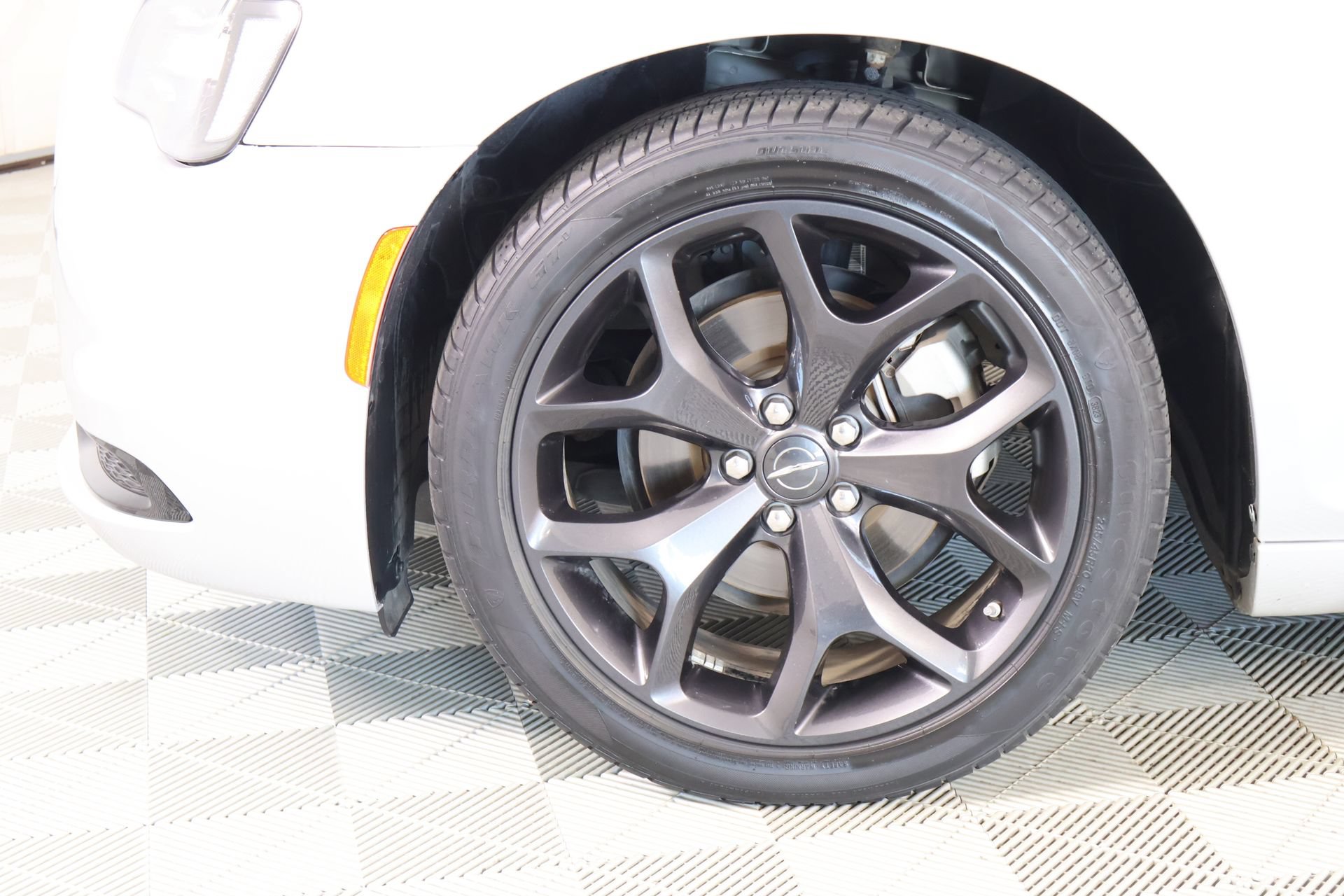 Used 2023 Chrysler 300 Touring w/ Sport Appearance Package RWD image 16