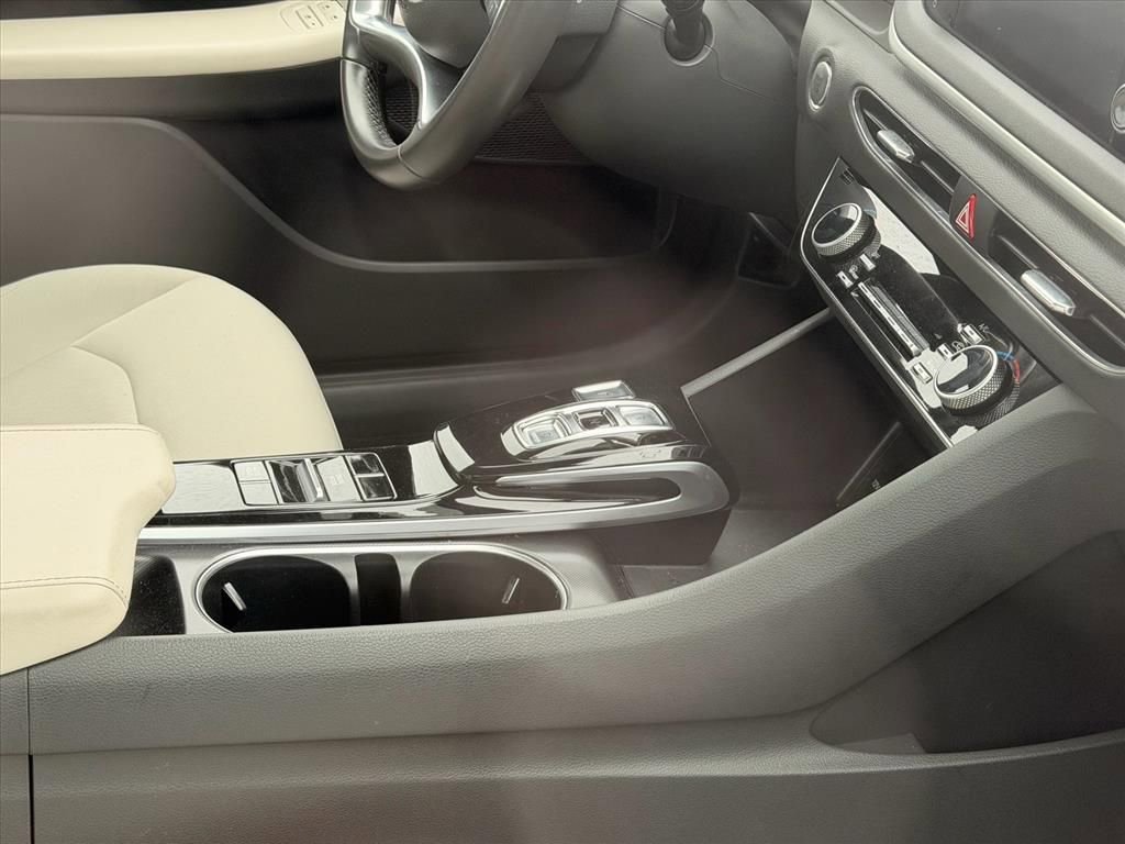 Used 2022 Hyundai Sonata SEL w/ Convenience Package image 19