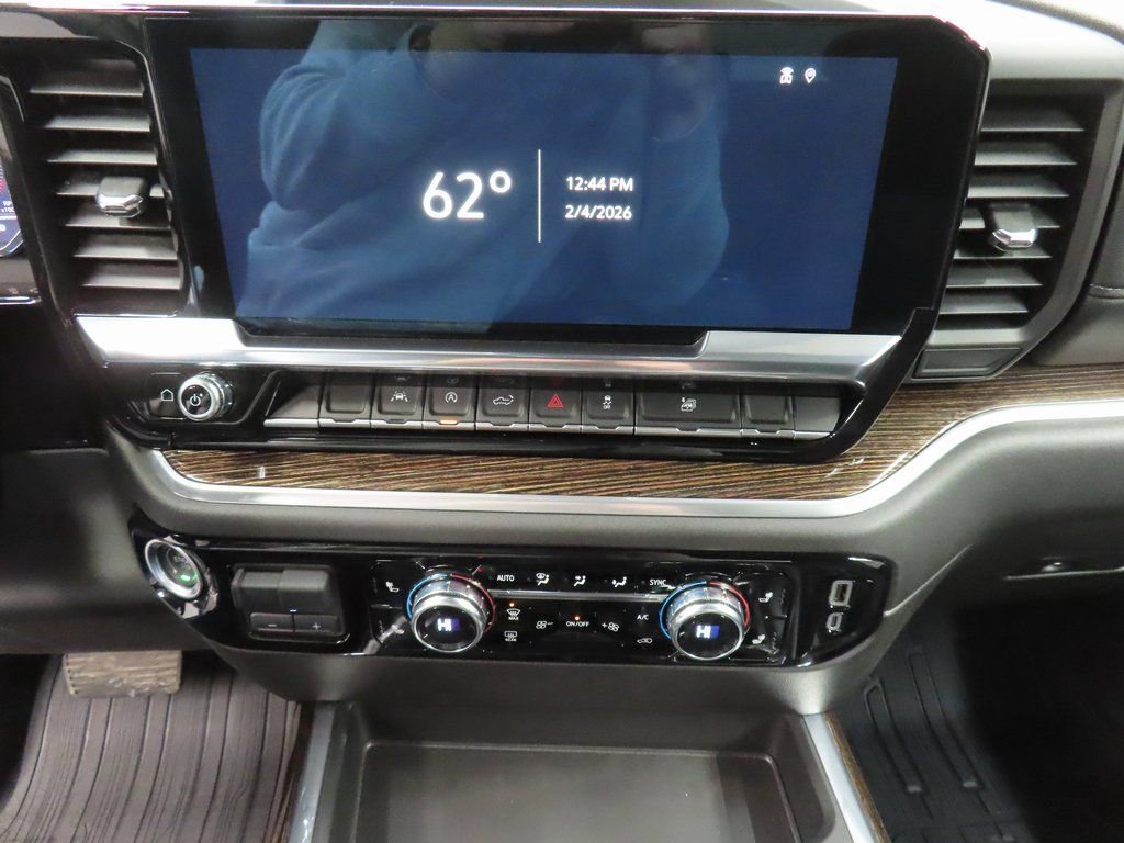 Used 2025 GMC Sierra 1500 Elevation image 16