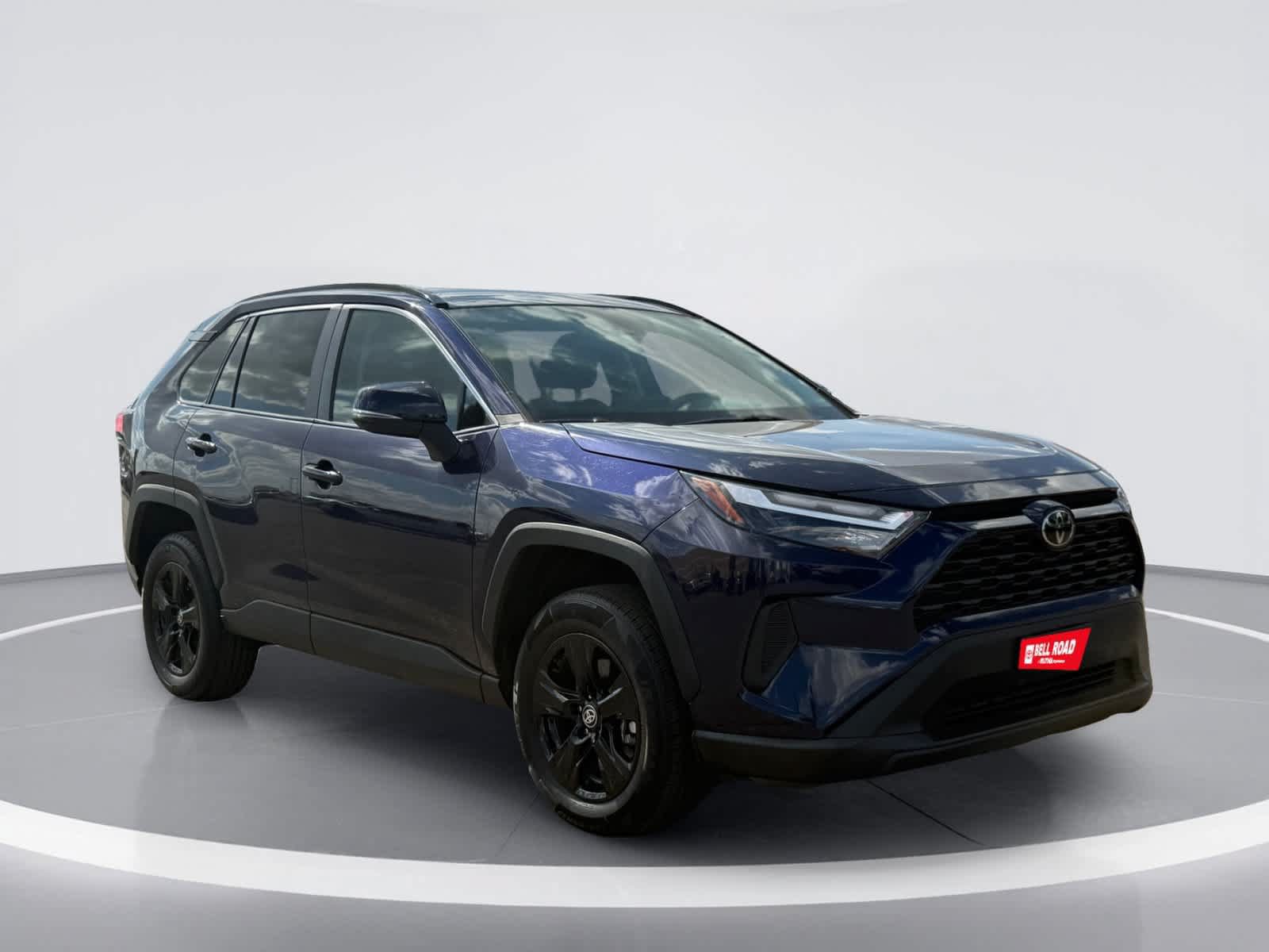 Used 2025 Toyota RAV4 XLE FWD image 10