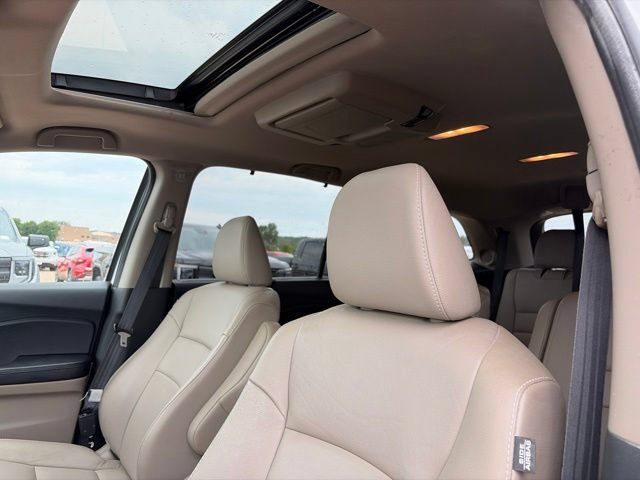 Used 2020 Honda Pilot Touring image 14