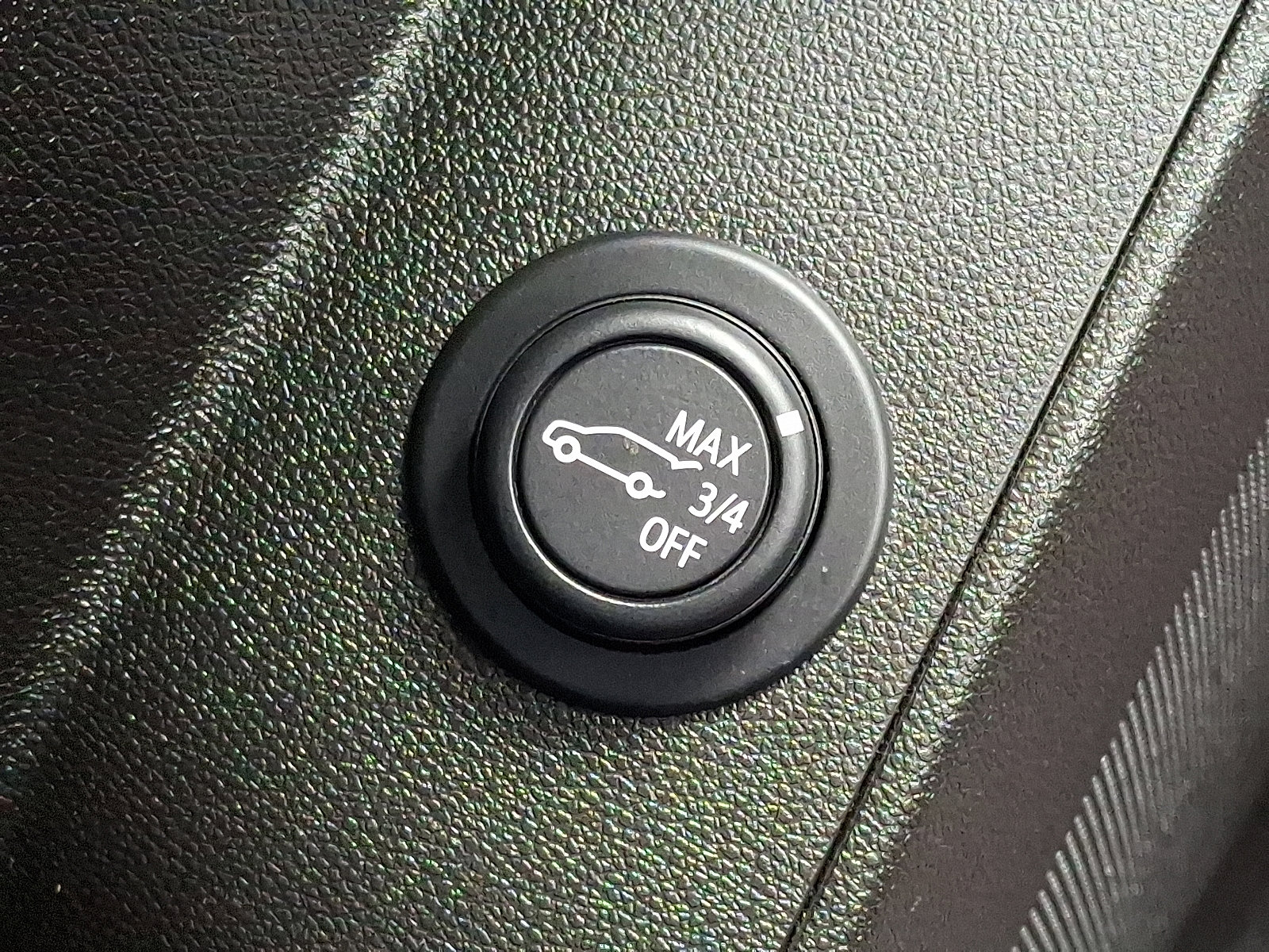 Certified 2024 Chevrolet Equinox LT w/ LPO, Floor Liner Package image 24