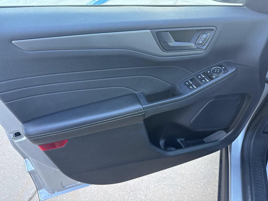 Used 2023 Ford Escape Active AWD/4WD image 7