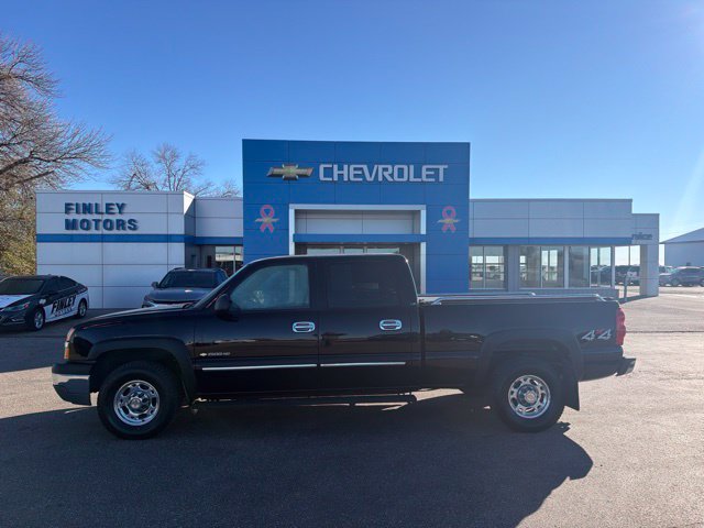 Used 2005 Chevrolet Silverado 1500 LS w/ Skid Plate Package AWD/4WD image 1