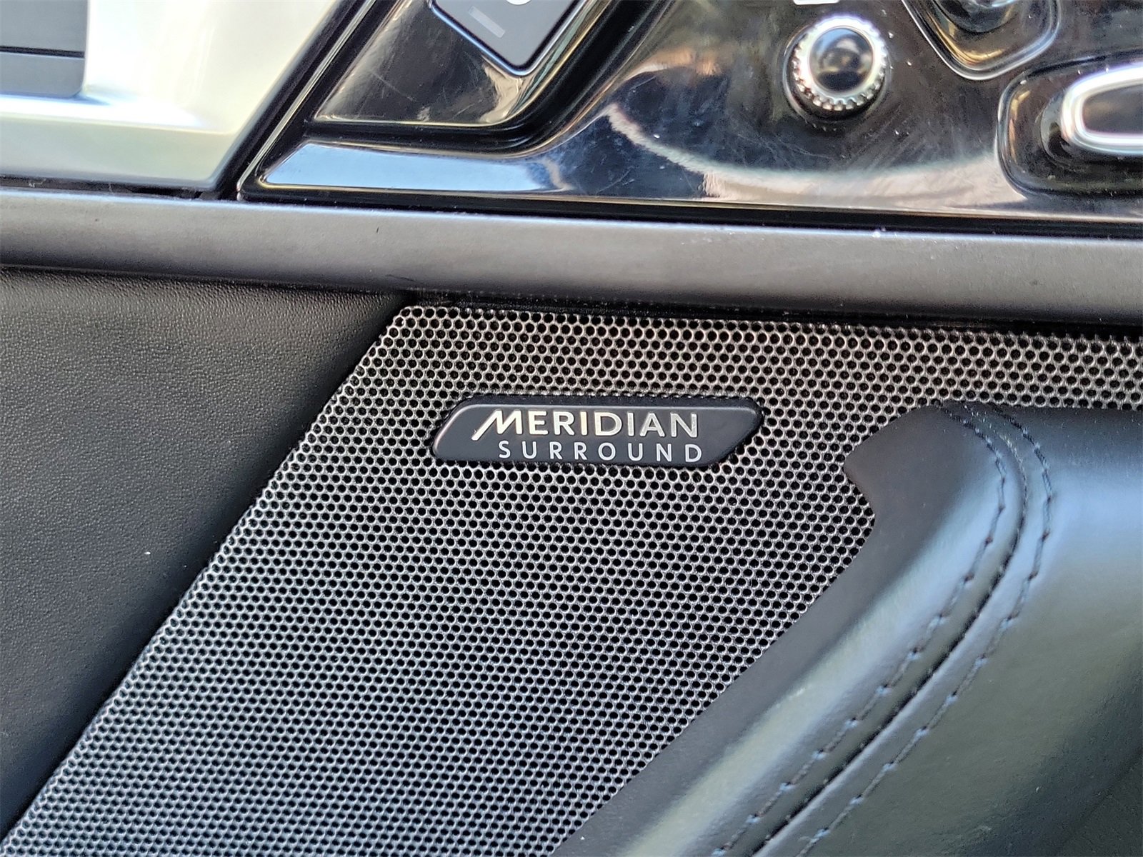 Used 2016 Jaguar F-TYPE S image 30