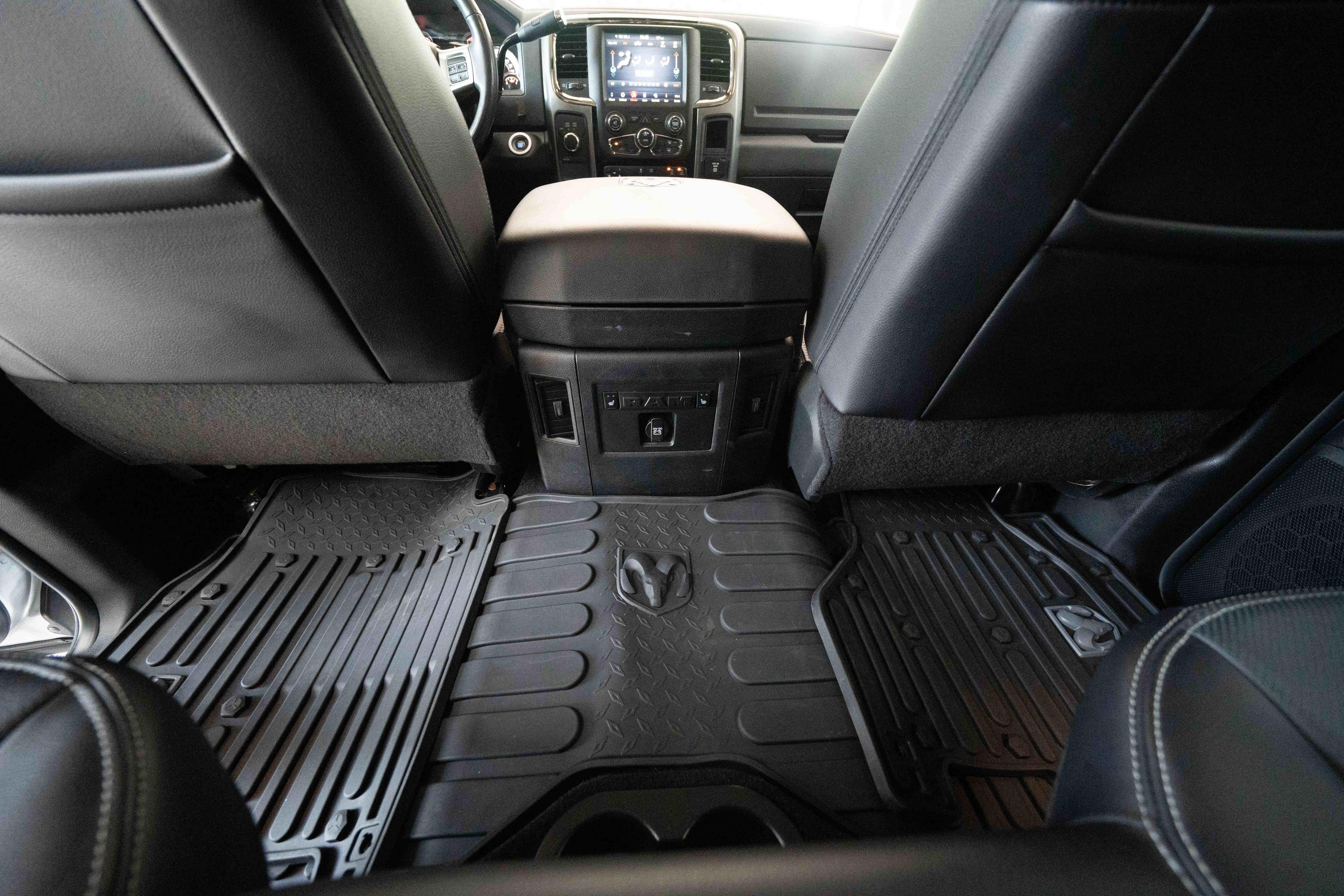Used 2018 RAM 2500 Laramie w/ Sport Appearance Group AWD/4WD image 22