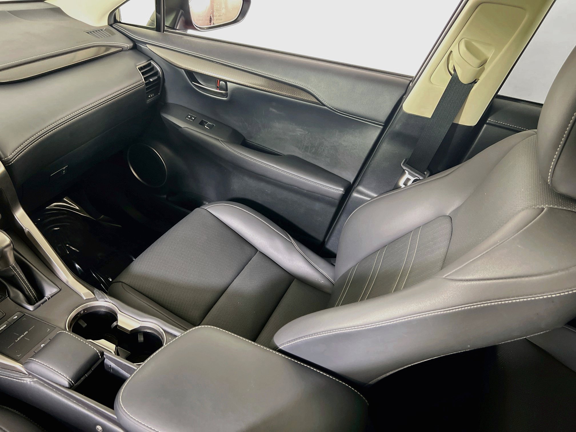 Used 2020 Lexus NX 300h AWD w/ Premium Package image 23