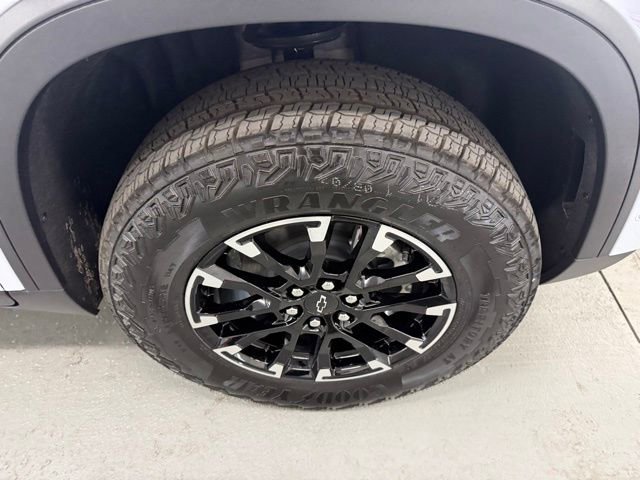 New 2026 Chevrolet Traverse Z71 w/ Enhanced Driving Package AWD/4WD image 4
