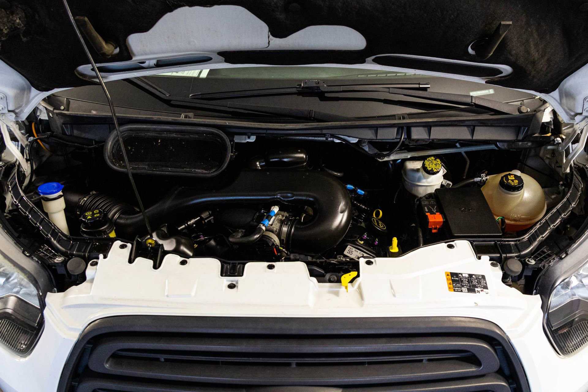 Used 2016 Ford Transit 250 130 Low Roof image 40