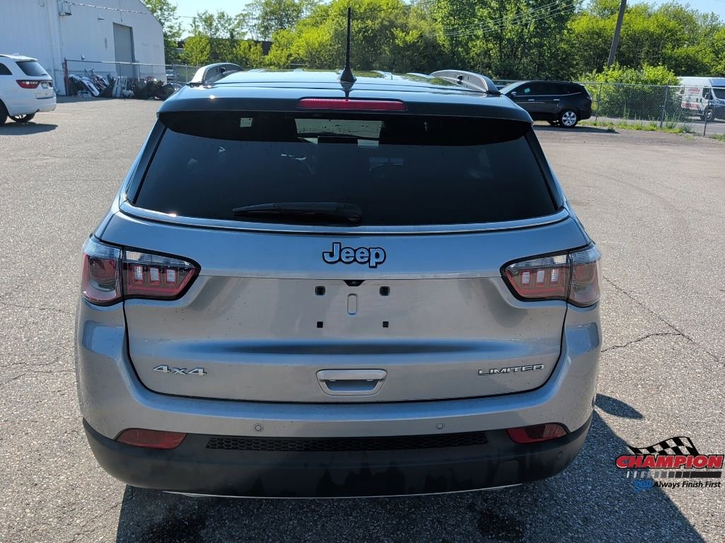 Used 2023 Jeep Compass Limited w/ Elite Group AWD/4WD image 11