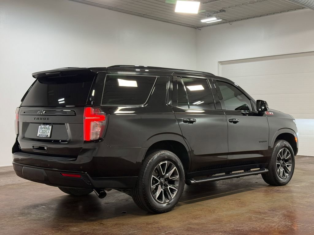 Used 2024 Chevrolet Tahoe Z71 w/ Luxury Package AWD/4WD image 4