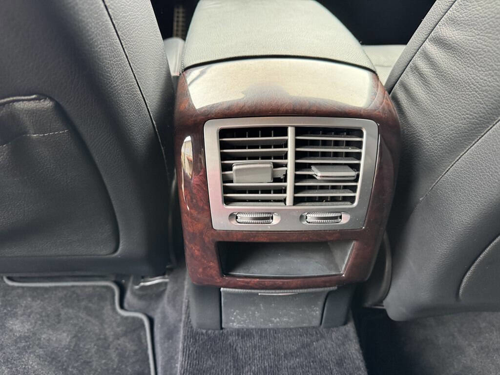 Used 2010 Mercedes-Benz S 550 4MATIC image 20