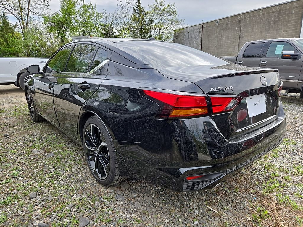 Used 2025 Nissan Altima 2.5 SR FWD image 6