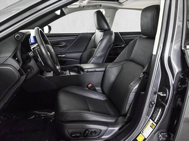 Used 2024 Lexus ES 350 w/ Premium Package FWD image 17